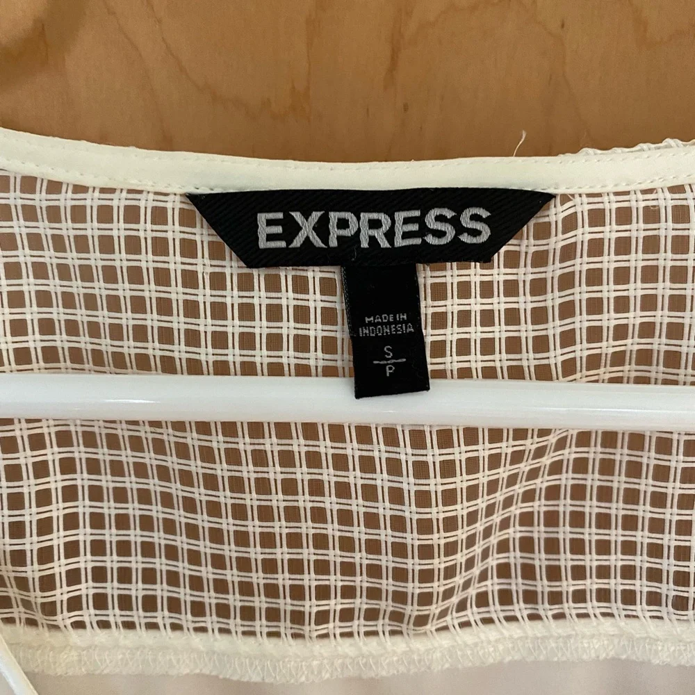 Express White Zipper-Front Top - Picture 7 of 8